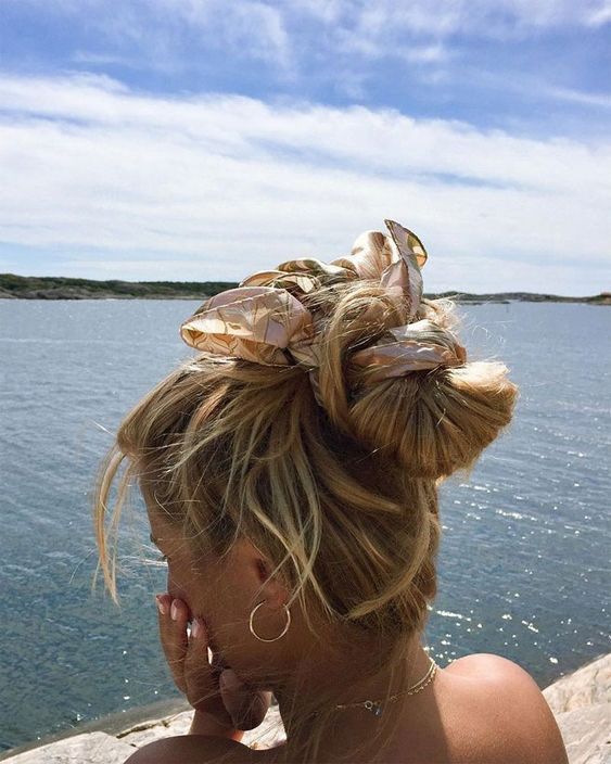 Come proteggere i capelli d’estate?